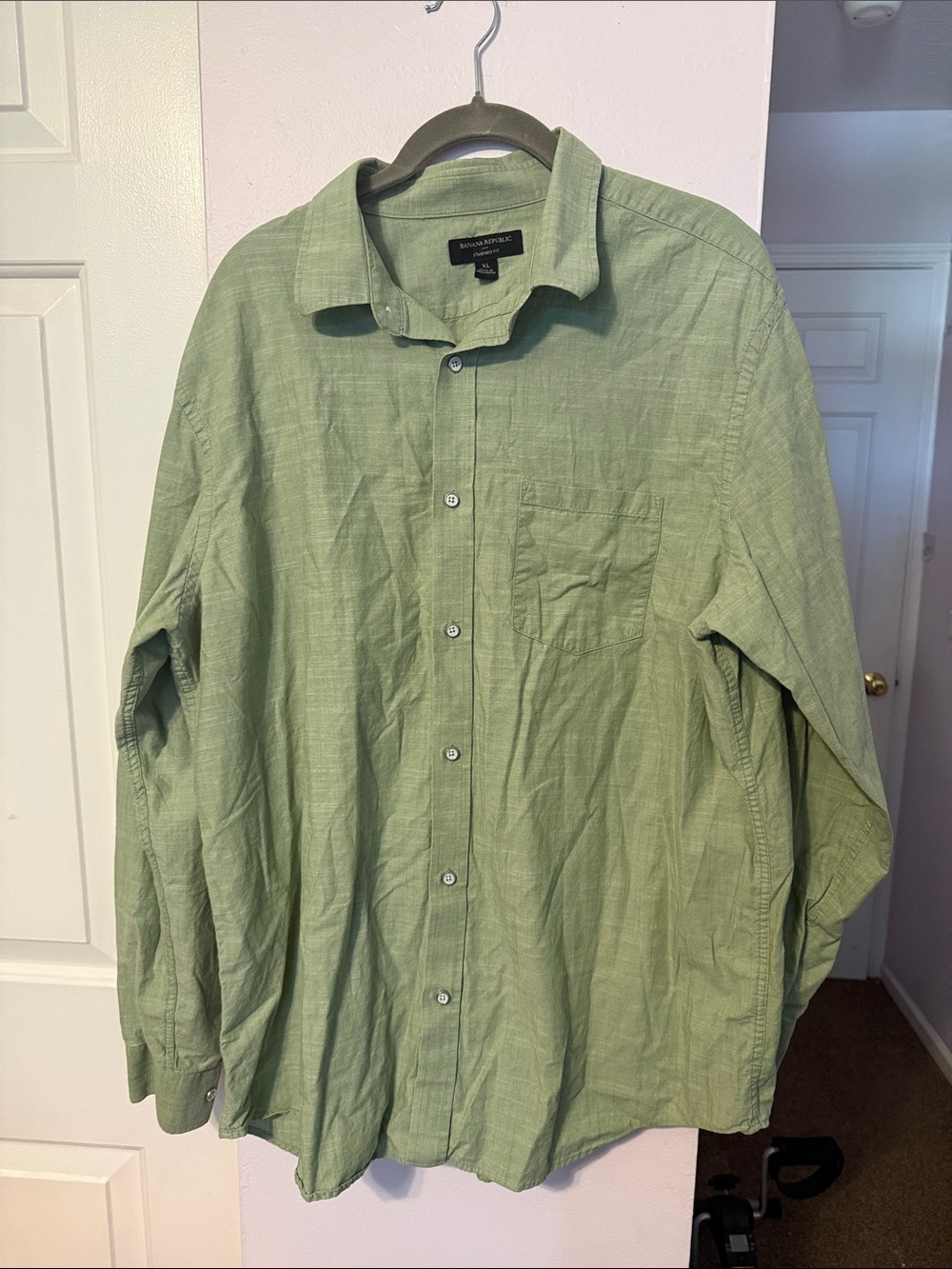Banana Republic Men’s Light Sage Green Button-Front Shirt Jacket